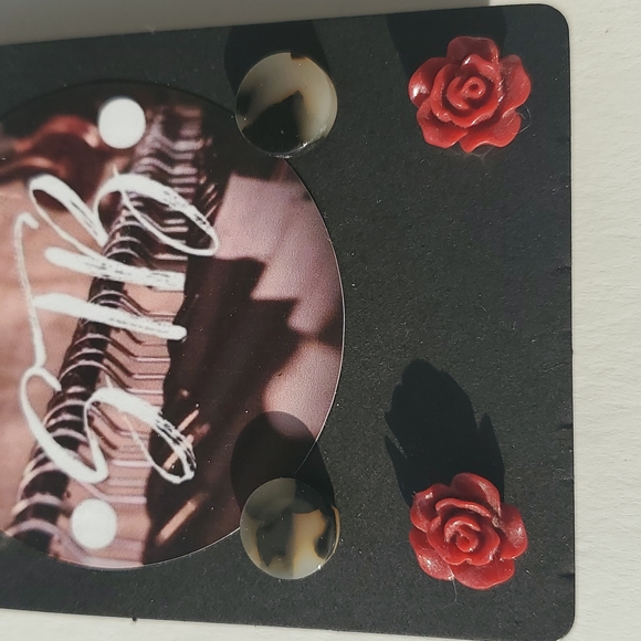 Boutique Three Pair of Different Stud Fashion Earrings - Picture 3 of 5